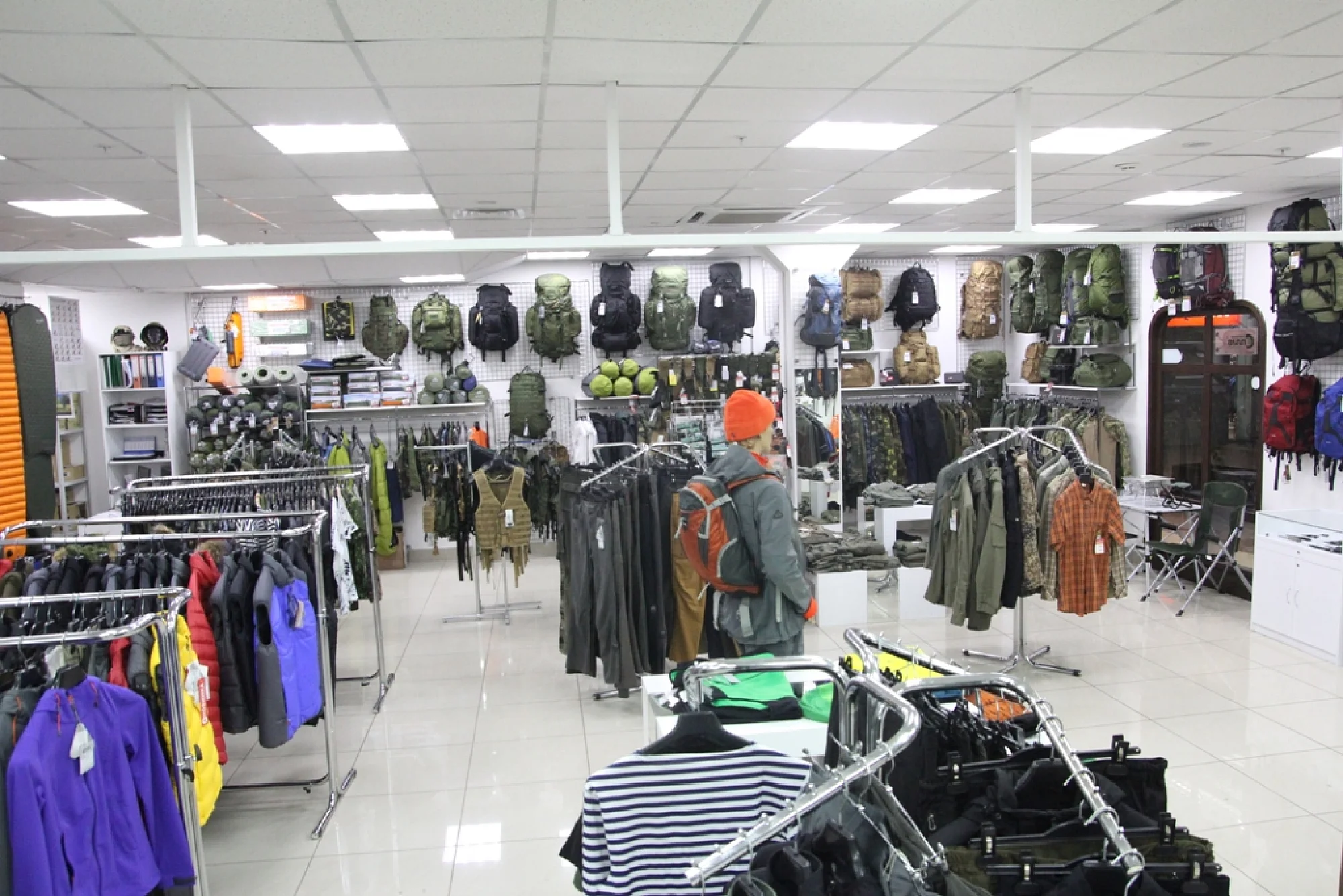 Магазин сплав в москве. Магазин "сплав-псков". Сплав сургут. Магазин одежды сплав спб. Сплав санкт петербург адреса.