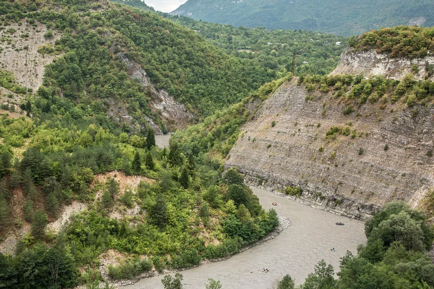 Сплав по реке в Грузии