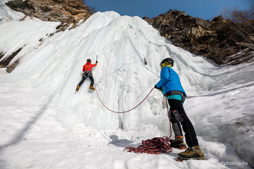 Нижняя страховка в альпинизме