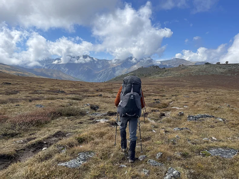 Треккинг к подножию Белухи