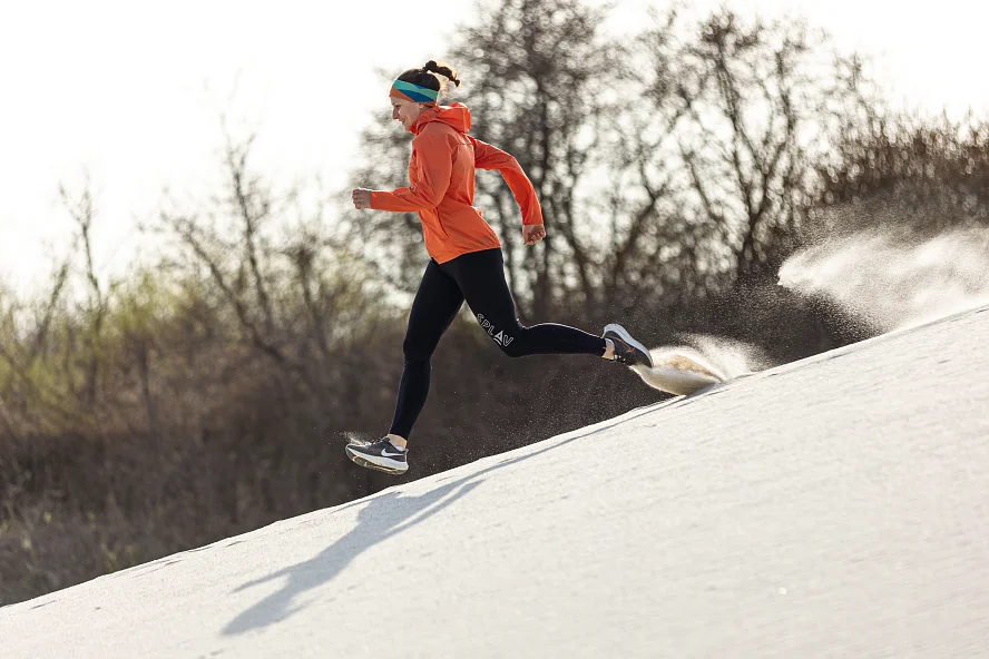 Ветровка женская Сплав Trail оранжевая Бег