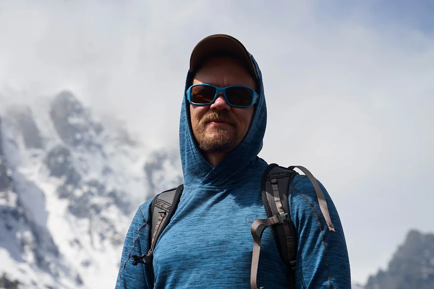 Термобелье Сплав футболка L/S Burn меланж синий Человек в горах