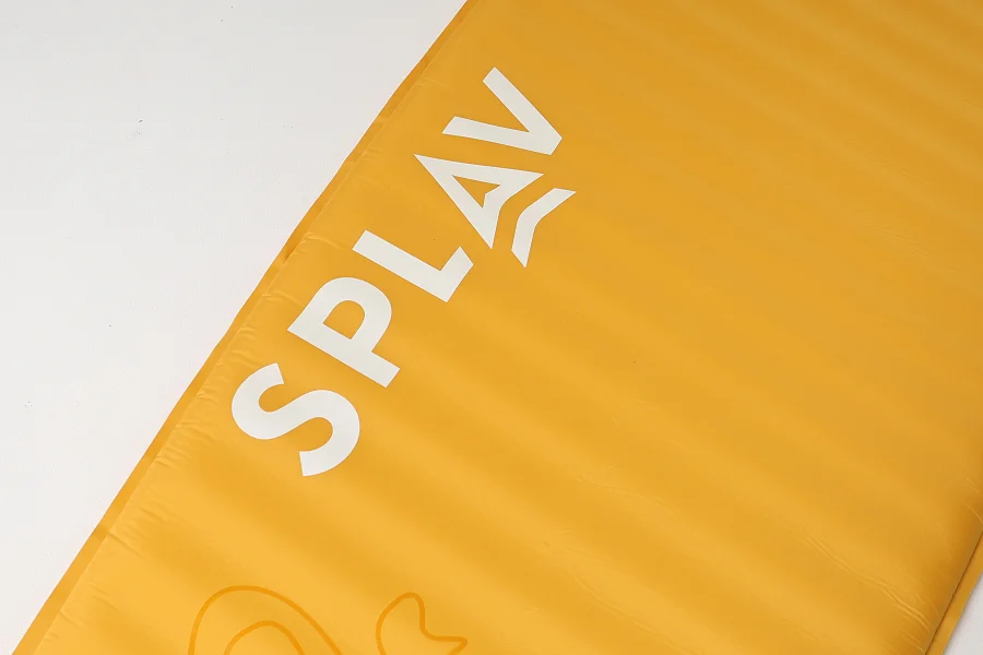 Туристический самонадувающийся коврик