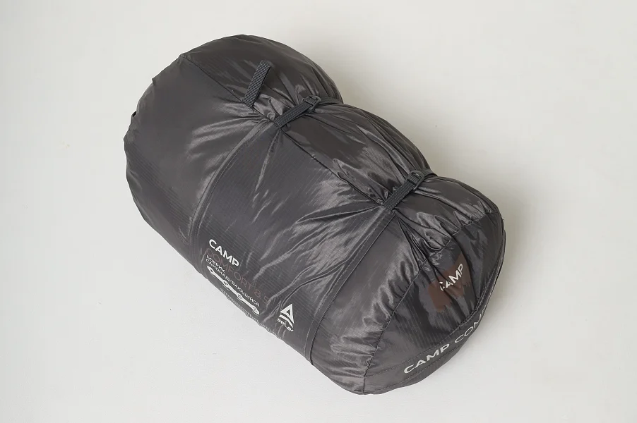 Туристический самонадувающийся коврик